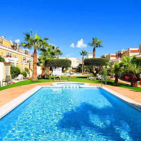 奥里韦拉Casa La Zenia Elite Townhouse With Shared Pool And 10 Minutes Walk To Beach别墅 外观 照片