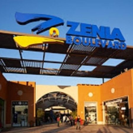 奥里韦拉Casa La Zenia Elite Townhouse With Shared Pool And 10 Minutes Walk To Beach别墅 外观 照片