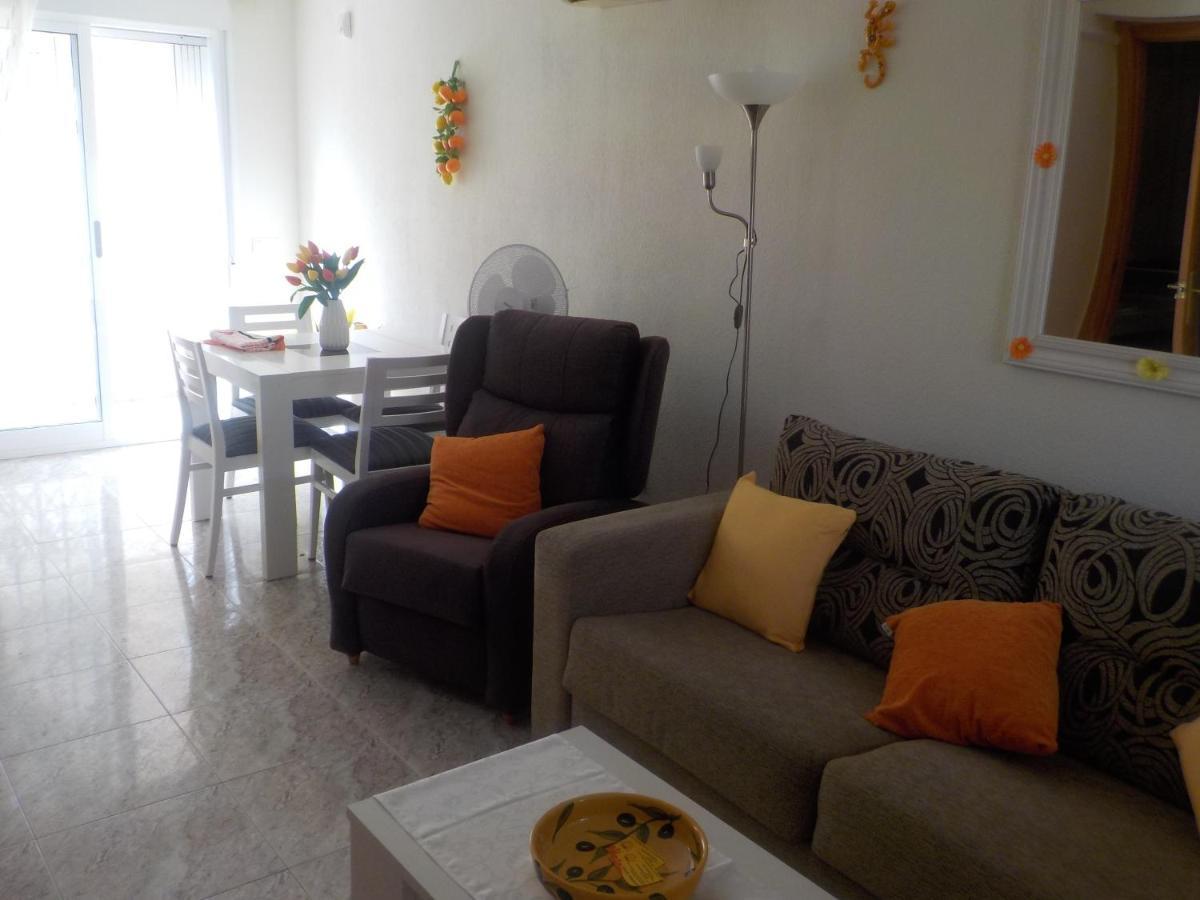 奥里韦拉Casa La Zenia Elite Townhouse With Shared Pool And 10 Minutes Walk To Beach别墅 外观 照片