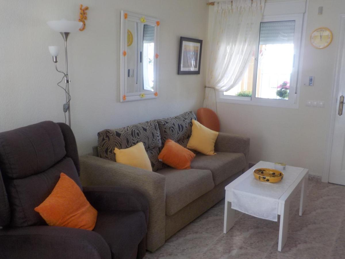 奥里韦拉Casa La Zenia Elite Townhouse With Shared Pool And 10 Minutes Walk To Beach别墅 外观 照片